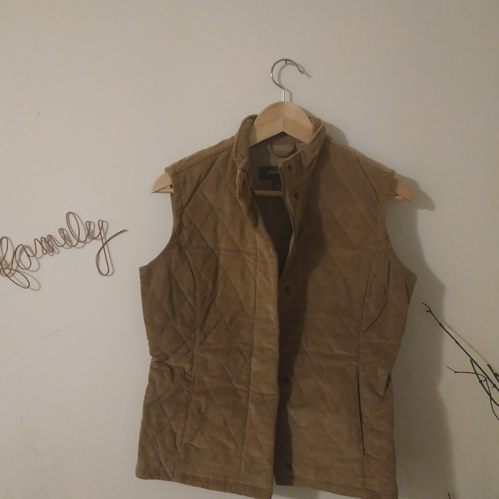 Vest - Picture 2 of 2